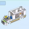 Отпуск в доме на колёсах (LEGO 60283)