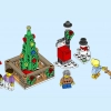 Рождественская городская площадь (LEGO 40263)