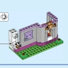 Приключения в замке (LEGO 43205)
