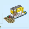 Дом на колёсах на пляже (LEGO 31138)