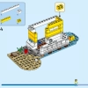 Дом на колёсах на пляже (LEGO 31138)