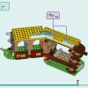 Осенняя конюшня (LEGO 41745)