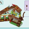 Осенняя конюшня (LEGO 41745)