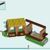 Осенняя конюшня (LEGO 41745)