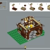 Средневековая городская площадь (LEGO 10332)
