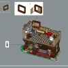 Средневековая городская площадь (LEGO 10332)