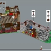 Средневековая городская площадь (LEGO 10332)