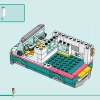 Машина скорой помощи больницы Хартлейк (LEGO 42613)