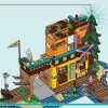 Водные виды спорта в лагере приключений (LEGO 42626)