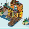 Водные виды спорта в лагере приключений (LEGO 42626)