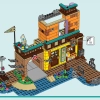 Водные виды спорта в лагере приключений (LEGO 42626)