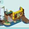 Водные виды спорта в лагере приключений (LEGO 42626)