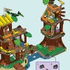 Дом на дереве в лагере приключений (LEGO 42631)