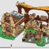Домик Белоснежки и семи гномов (LEGO 43242)