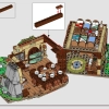 Домик Белоснежки и семи гномов (LEGO 43242)