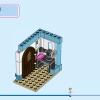 Приключения принцесс Диснея на рынке (LEGO 43246)