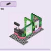 Музыкальный магазин и апартаменты (LEGO 42653)