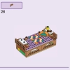 Семейный отдых на пляже курорта (LEGO 42673)