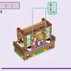 Семейный отдых на пляже курорта (LEGO 42673)