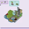 Семейный отдых на пляже курорта (LEGO 42673)